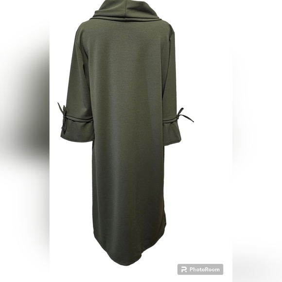 Marisa&Marie cowl neck dress - Picture 4 of 4